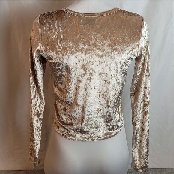 HOLLISTER Velvet Crop Top  - Picture 4 of 7